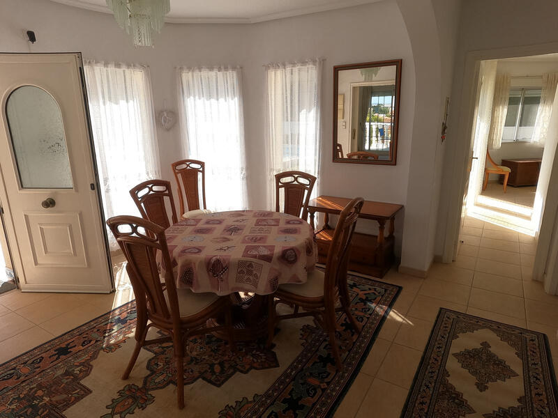 4 Cuarto Villa en venta