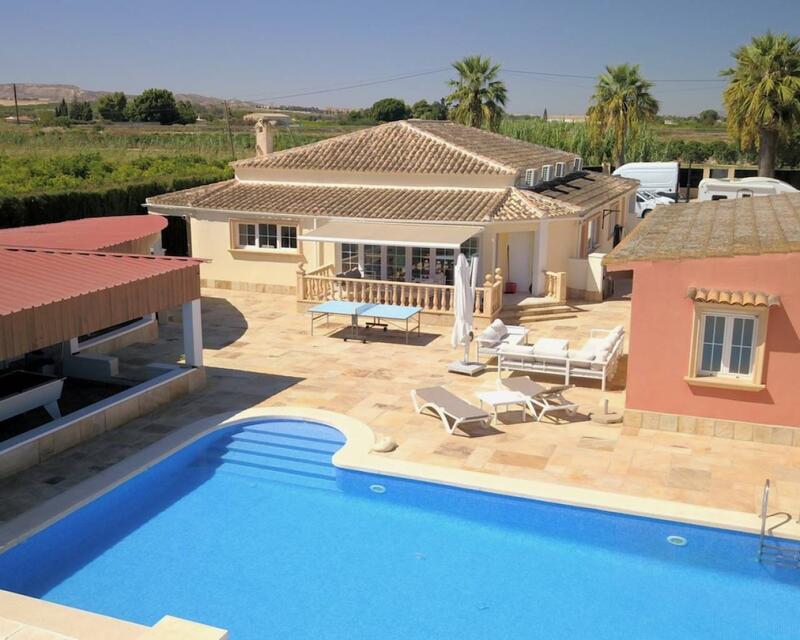 Villa à vendre dans Heredades, Alicante