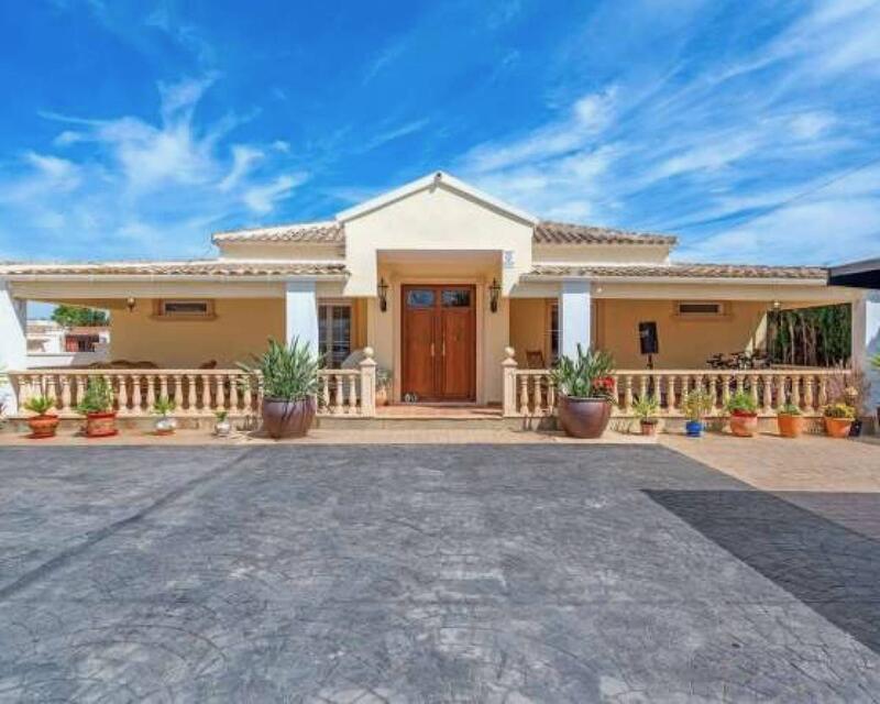 6 chambre Villa à vendre