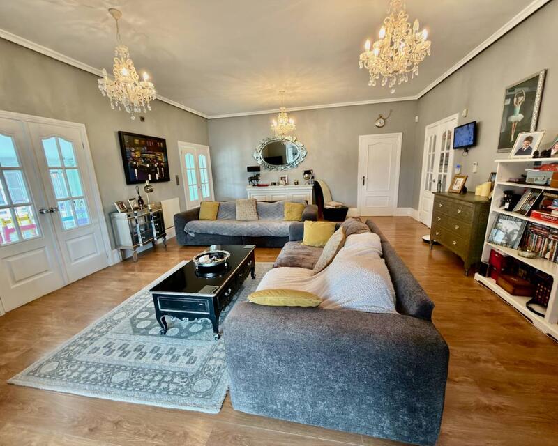 6 chambre Villa à vendre