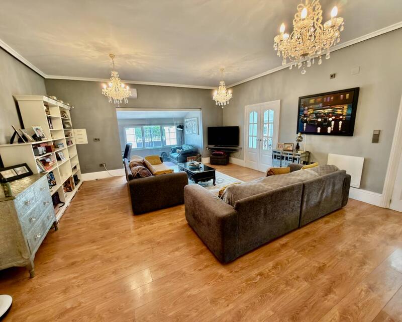 6 chambre Villa à vendre
