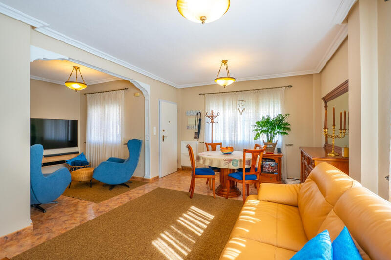 2 Cuarto Adosado en venta