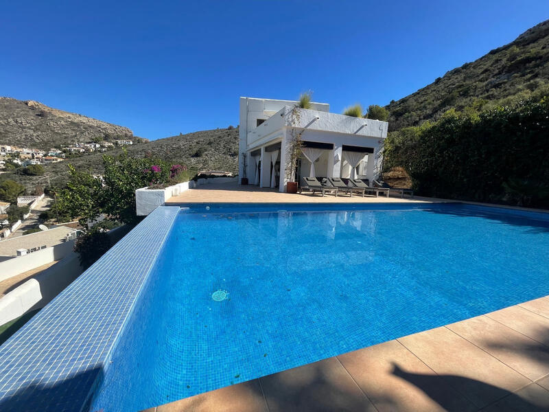 3 slaapkamer Villa Te koop