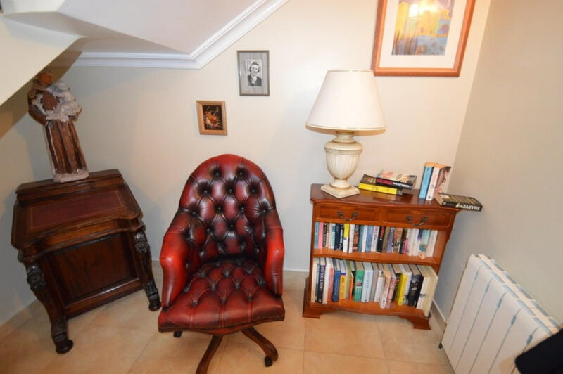 4 Cuarto Villa en venta