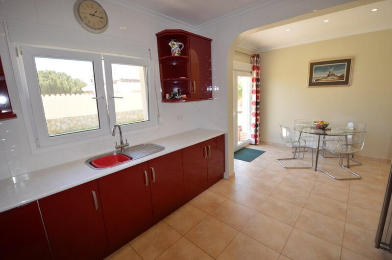 4 Cuarto Villa en venta