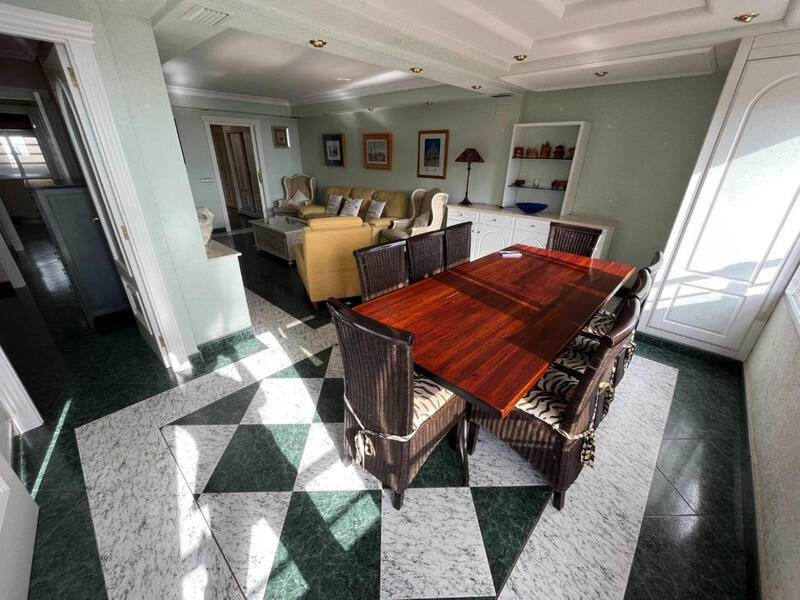 3 slaapkamer Appartement Te koop