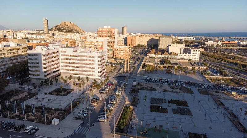 4 slaapkamer Appartement Te koop in Alacant/Alicante, Alicante