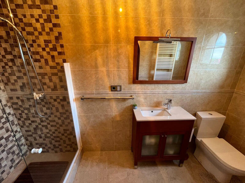 4 Cuarto Villa en venta