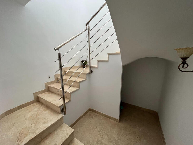 4 Cuarto Villa en venta