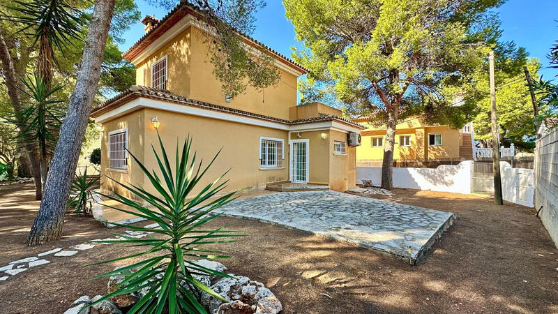 Villa till salu i Denia, Alicante