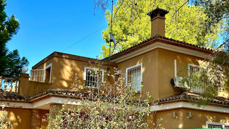3 Cuarto Villa en venta
