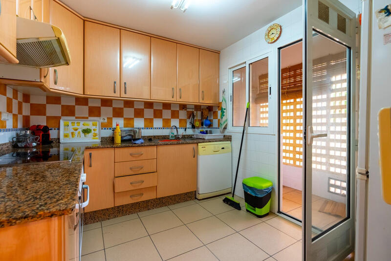 3 bedroom Apartment for sale