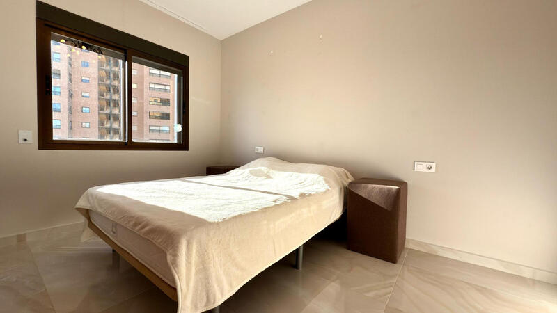 4 Schlafzimmer Appartement zu verkaufen