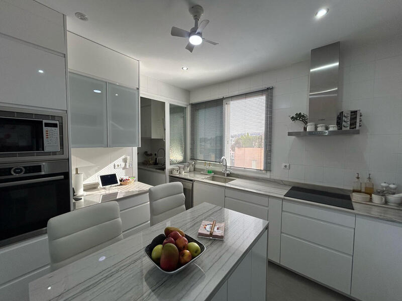3 Schlafzimmer Appartement zu verkaufen