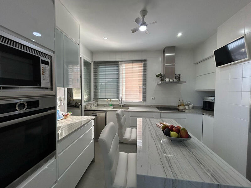 3 Schlafzimmer Appartement zu verkaufen