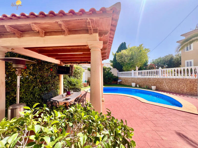 3 Cuarto Villa en venta