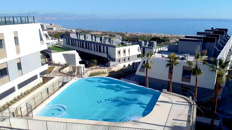 3 bedroom Apartment for sale