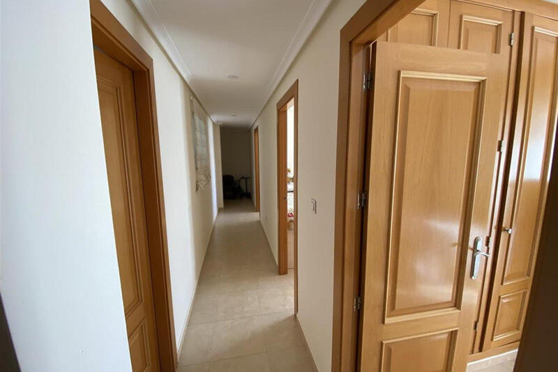 4 slaapkamer Appartement Te koop