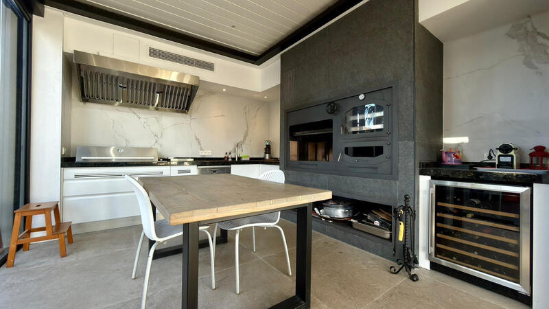 6 Cuarto Villa en venta