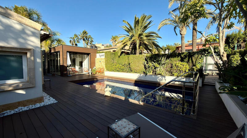 6 Cuarto Villa en venta