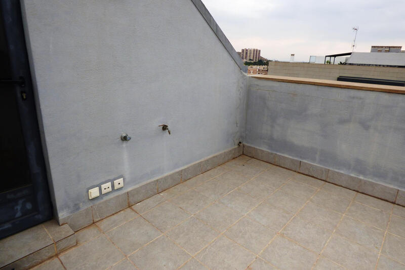 4 slaapkamer Appartement Te koop