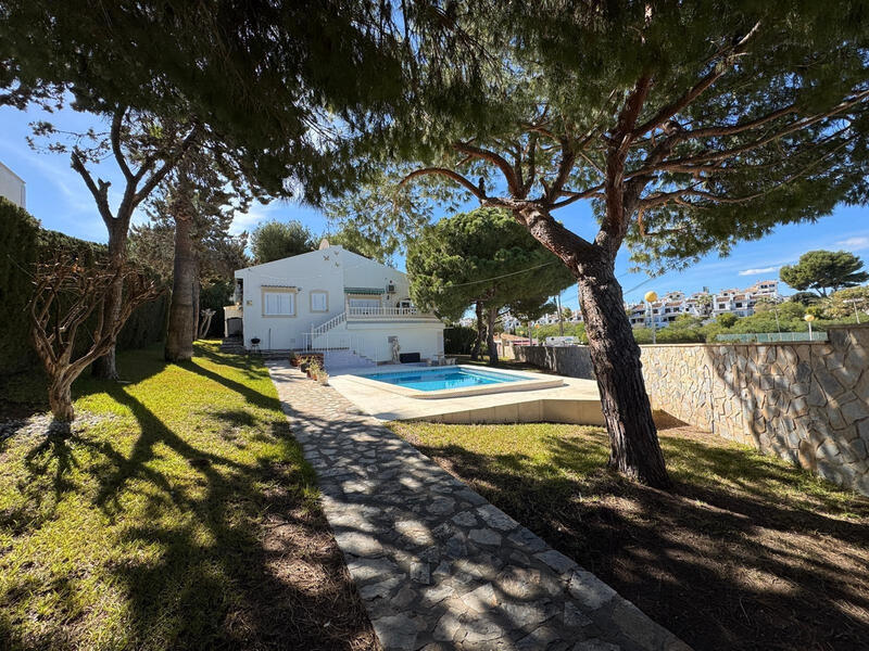 3 bedroom Villa for sale