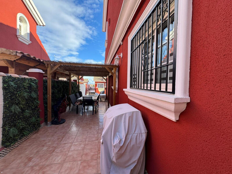 3 Cuarto Villa en venta