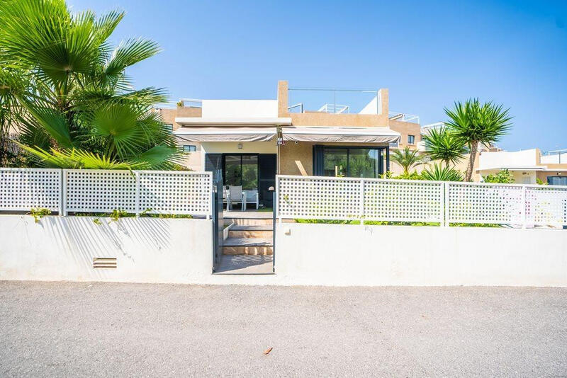 3 slaapkamer Villa Te koop