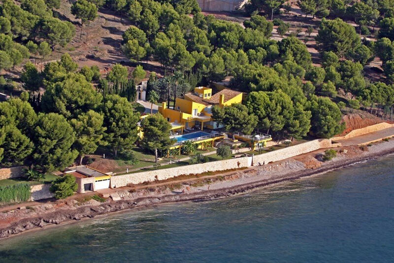 Villa for sale in Altea, Alicante