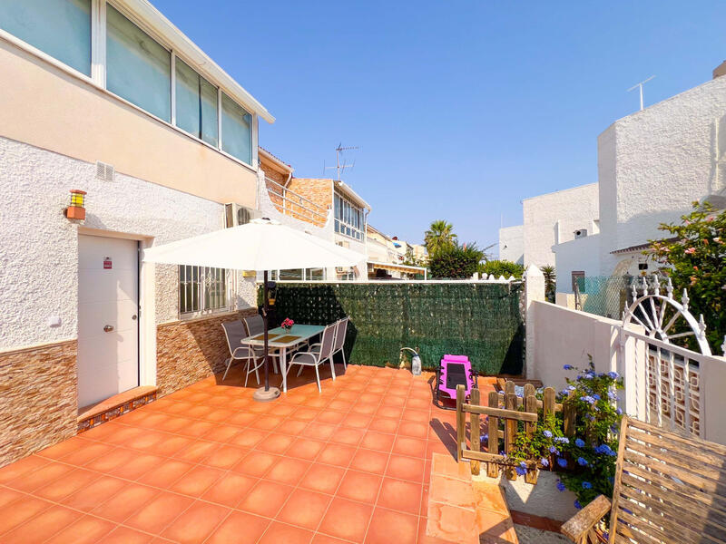 3 Cuarto Villa en venta