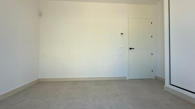 4 Cuarto Villa en venta