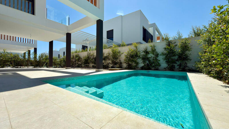 4 Cuarto Villa en venta