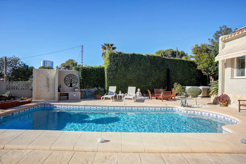 4 Cuarto Villa en venta
