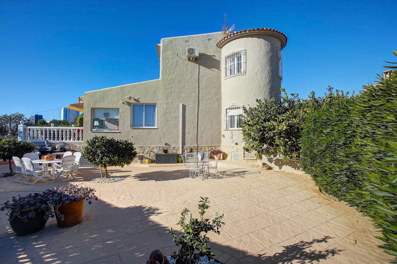4 Cuarto Villa en venta