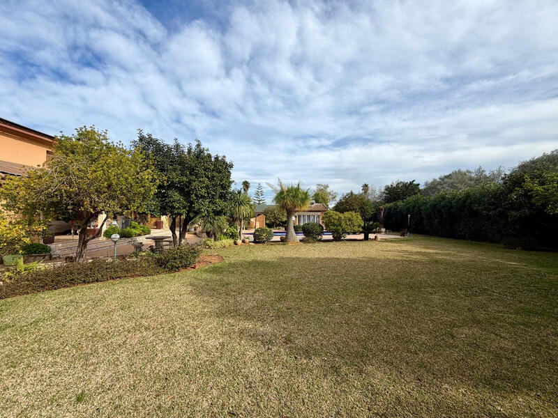 8 chambre Villa à vendre