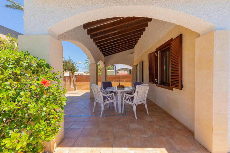 4 Schlafzimmer Villa zu verkaufen