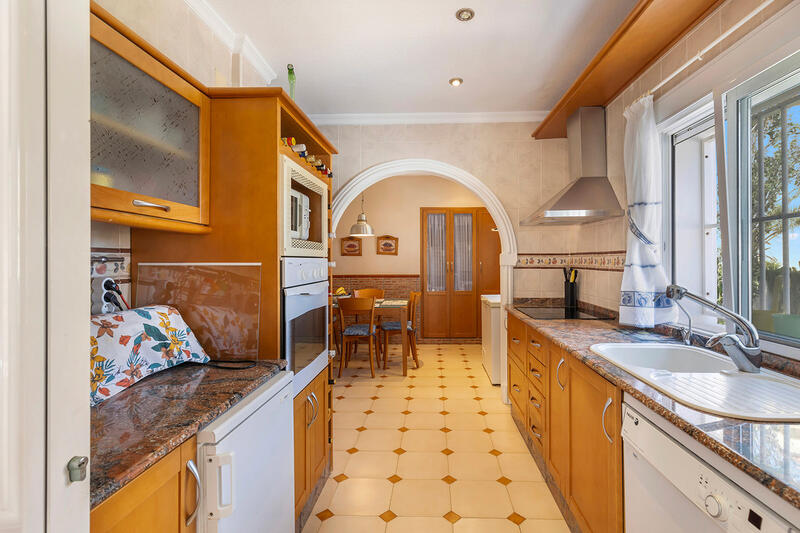 4 Schlafzimmer Villa zu verkaufen