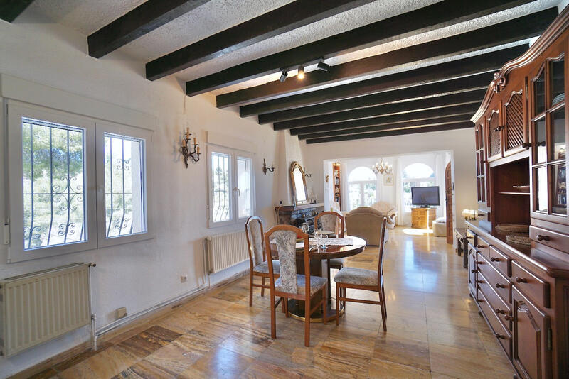 4 Schlafzimmer Villa zu verkaufen