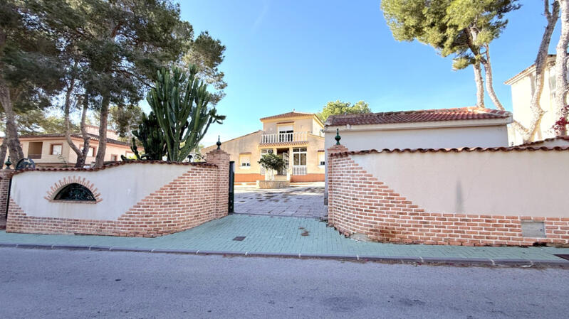 Villa zu verkaufen in Pilar de la Horadada, Alicante