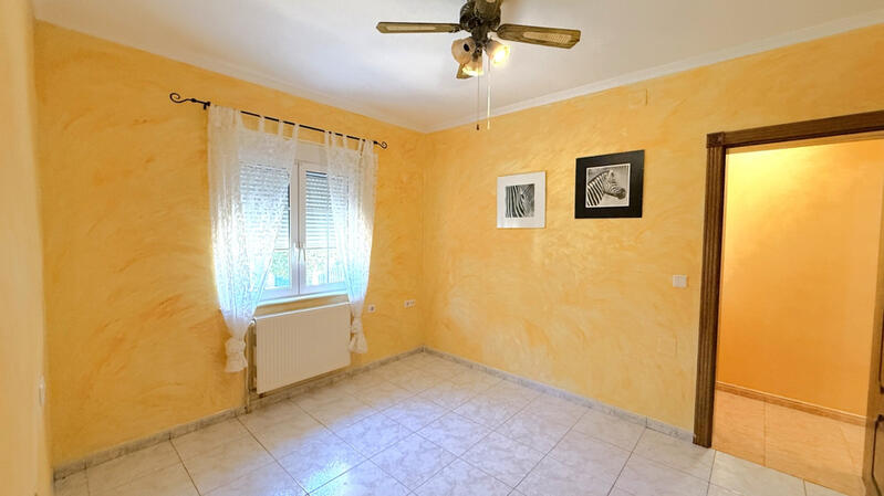 4 Schlafzimmer Villa zu verkaufen