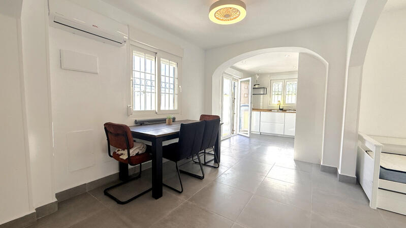 2 Schlafzimmer Stadthaus zu verkaufen