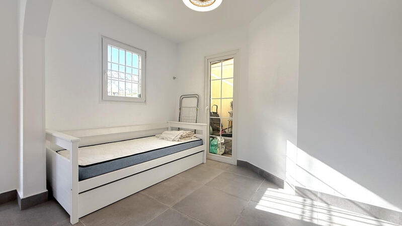 2 Schlafzimmer Stadthaus zu verkaufen