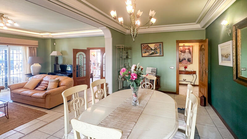 6 soverom Villa til salgs