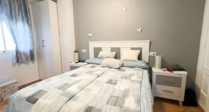 2 slaapkamer Appartement Te koop