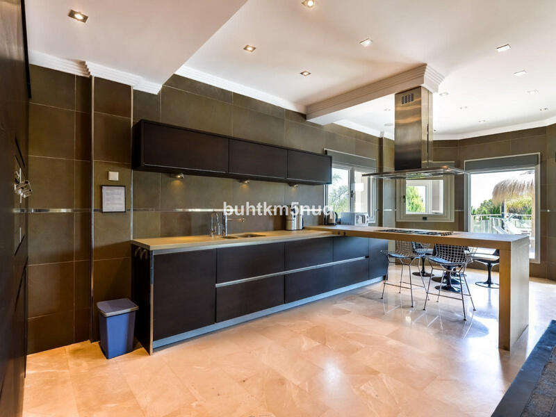 5 Schlafzimmer Villa zu verkaufen