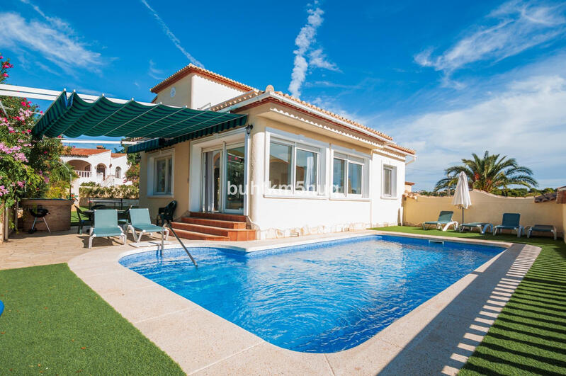 Villa en venta en Calpe, Alicante