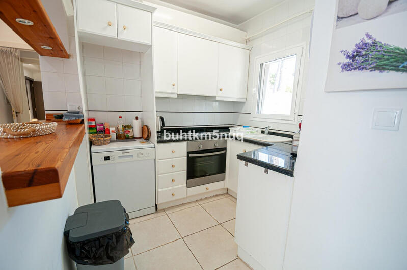 6 bedroom Villa for sale