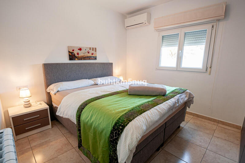 6 bedroom Villa for sale