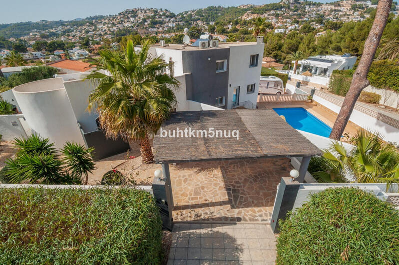 6 bedroom Villa for sale