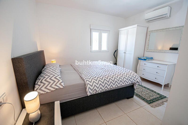 6 bedroom Villa for sale